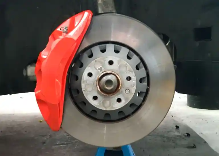 Покраска супортов-Audi-Q5-Red-Calliper
